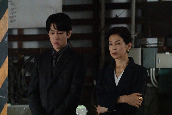 ABEMAオリジナル連続ドラマ『スキャンダルイブ』横山裕／鈴木保奈美