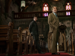 Netflix映画『ナイブズ・アウト：ウェイク・アップ・デッドマン』ダニエル・クレイグ／ジョシュ・オコナー