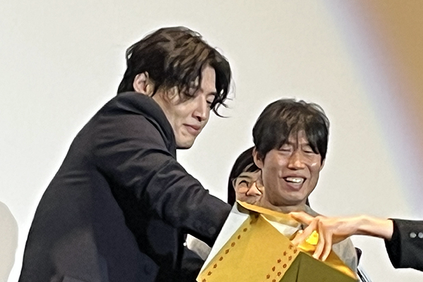 映画『YADANG/ヤダン』公開記念来日舞台挨拶:カン・ハヌル、ユ・ヘジン