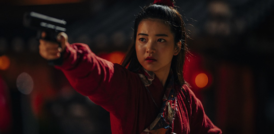 映画『超時空英雄伝エイリアノイド　PART1』キム・テリ