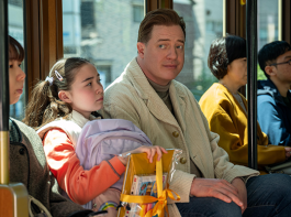 映画『レンタル・ファミリー』ブレンダン・フレイザー／ゴーマン シャノン 眞陽