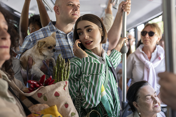 Netflixドラマ『エミリー、パリへ行く　シーズン5』リリー・コリンズ