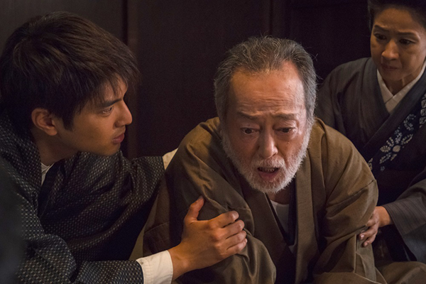 映画『ある町の高い煙突』仲代達矢