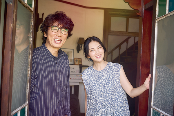 映画『ストロベリームーン 余命半年の恋』田中麗奈/ユースケ・サンタマリア