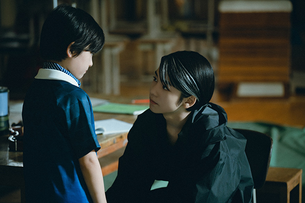 映画『箱の中の羊』桒木里夢／柊木陽太