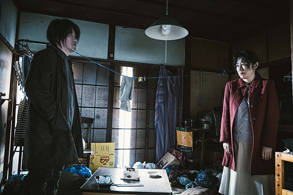 映画『名無し』佐藤二朗/MEGUMI
