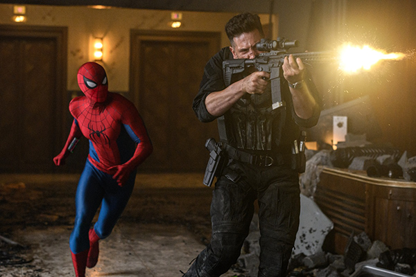 映画『スパイダーマン：ブランド・ニュー・デイ』トム・ホランド／ジョン・バーンサル