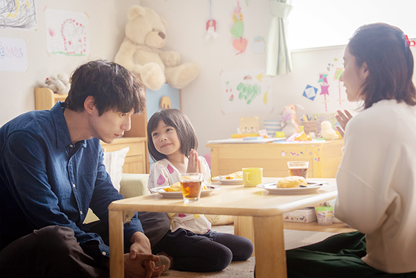 映画『私はあなたを知らない、』坂口健太郎/堀田真由/倉田瑛茉