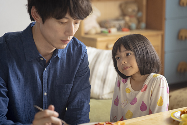映画『私はあなたを知らない、』坂口健太郎/倉田瑛茉