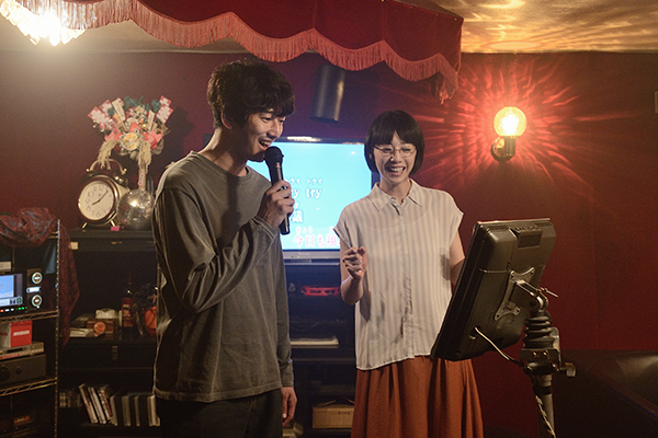 映画『友罪』瑛太/夏帆