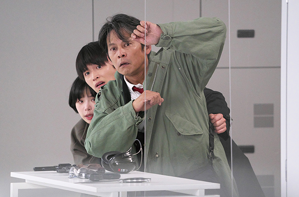 映画『踊る大捜査線 N.E.W. メトロポリスを駆け抜けろ!』織田裕二/趣里/白洲迅