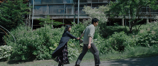 映画『逃げろお嬢さん』井口理（King Gnu）／深川麻衣