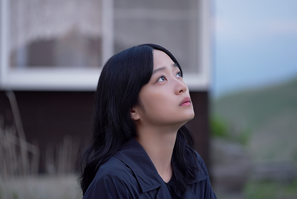 映画『逃げろお嬢さん』深川麻衣