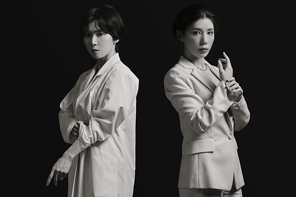 Netflixシリーズ『ダウンタイム』松岡茉優/仲里依紗